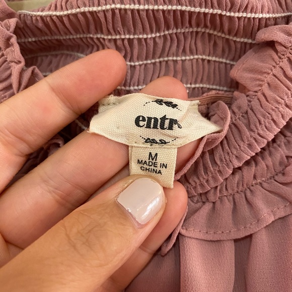 Gorgeous pink top with flowy ruffle sleeves - Picture 5 of 8